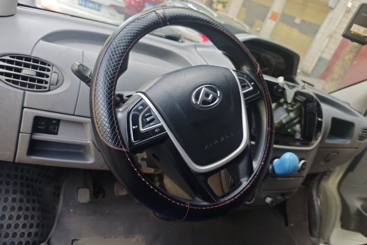 Used SAIC MAXUS Xintu V80 2021 2.0T Manual Classic Aoyuntong Long Wheelbase Mid-Roof 6/7/8/9-Seater Steering Wheel