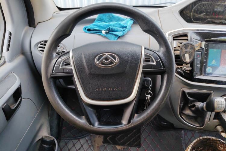 Used SAIC MAXUS Xintu V80  Steering Wheel