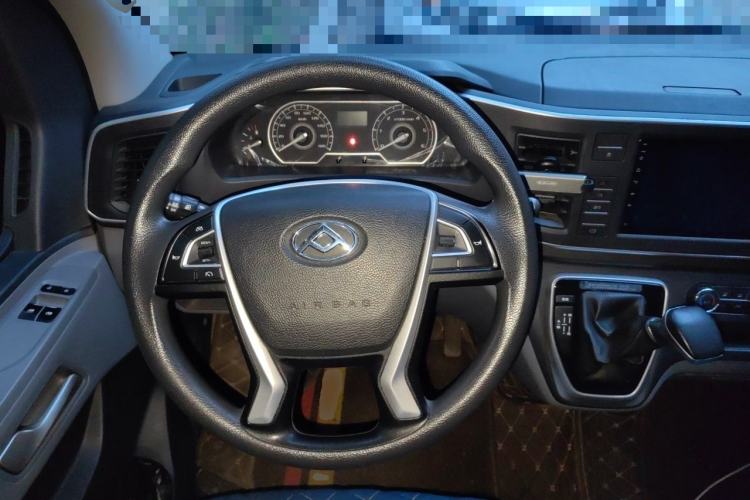Used SAIC MAXUS Xintu V80 2021 2.0T PLUS AMT All-Rounder Short Wheelbase Mid-Roof 5/6/7/8/9-Seater Steering Wheel