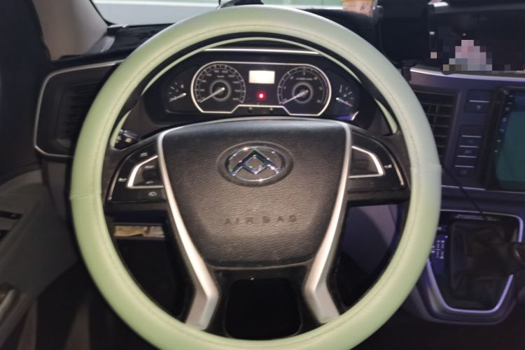 Used SAIC MAXUS Xintu V80 2021 2.0T PLUS AMT City Edition Short Wheelbase Ultra-Low Roof 5/6-Seater Steering Wheel