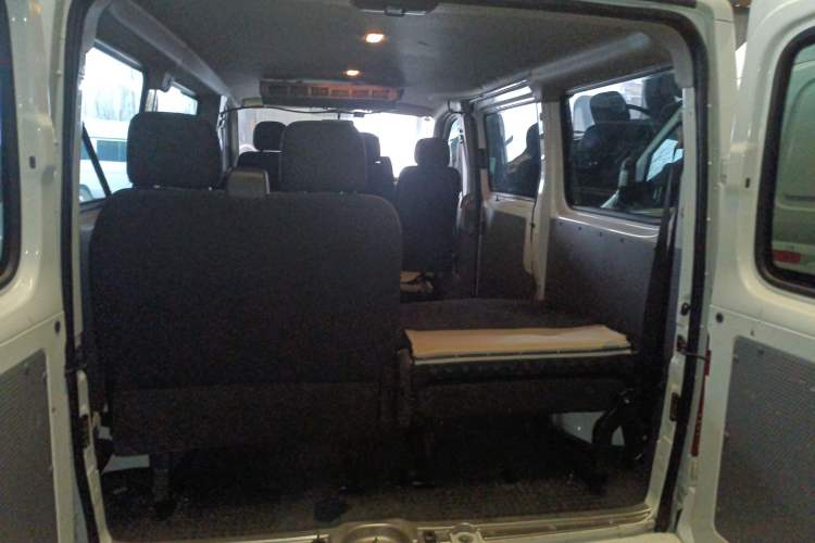 Used SAIC MAXUS Xintu V80 2021 2.0T Manual Classic Aoyuntong Short Wheelbase Ultra-Low Roof 7/8/9-Seater Trunk