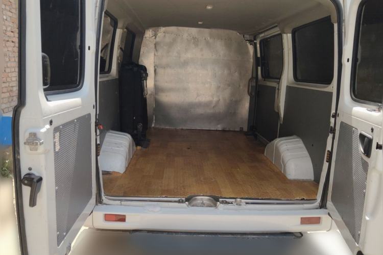Used SAIC MAXUS Xintu V80 2021 2.0T Manual Classic Aoyuntong Short Wheelbase Ultra-Low Roof 5/6-Seater Trunk
