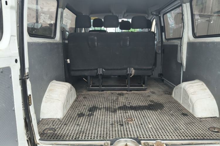 Used SAIC MAXUS Xintu V80 2021 2.0T Manual Classic Aoyuntong Short Wheelbase Mid-Roof 5/6-Seater Trunk