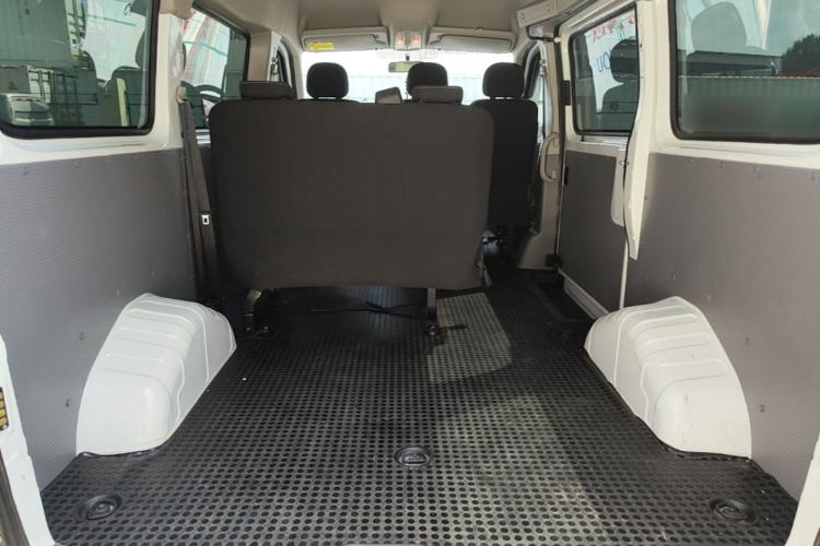 Used SAIC MAXUS Xintu V80 2021 2.0T AMT Classic Aoyuntong Short Wheelbase Mid-Roof 5/6-Seater Trunk