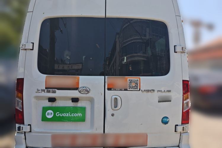 Used SAIC MAXUS Xintu V80 2021 2.0T Manual Classic Aoyuntong Long Wheelbase Mid-Roof 6/7/8/9-Seater Trunk