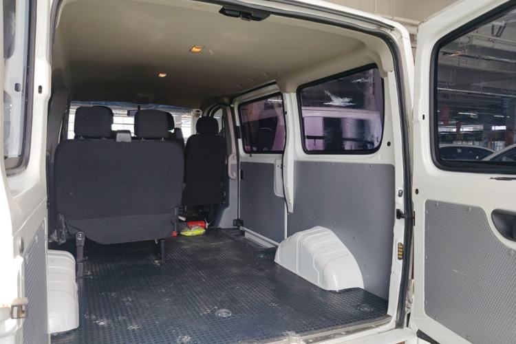 Used SAIC MAXUS Xintu V80 2021 2.0T Manual Classic Aoyuntong Short Wheelbase Ultra-Low Roof 5/6-Seater Trunk