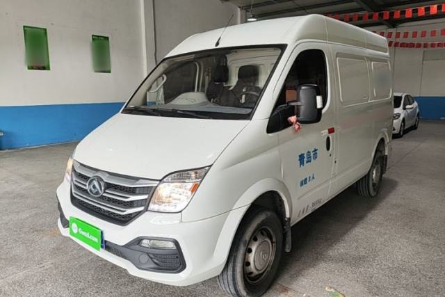 Used SAIC MAXUS Xintu V80 2021 2.0T Manual Classic City Delivery King Short Wheelbase Mid-Roof Design 3 Seats