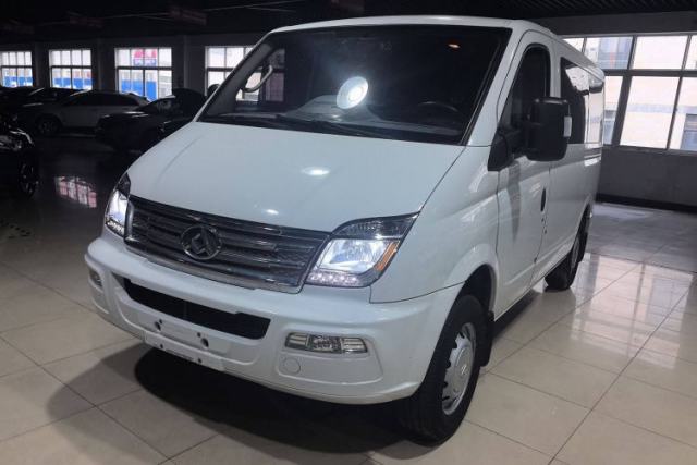Ojetý SAIC MAXUS Xintu V80 2021 2.0T PLUS AMT City Edition Short Wheelbase Ultra-Low Roof 5/6-Seater