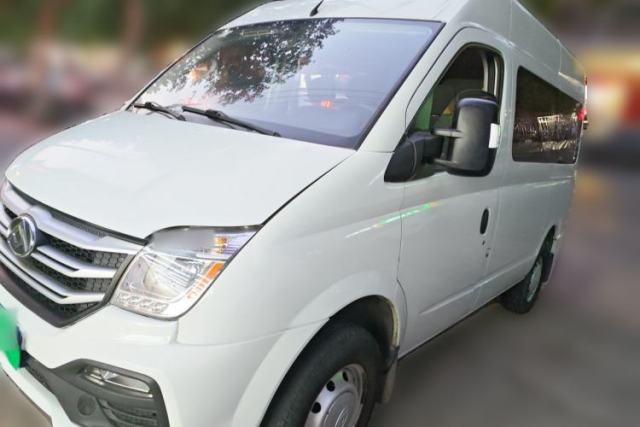 Used SAIC MAXUS Xintu V80 2021 2.0T PLUS Manual All-Around King Short Wheelbase Mid-Roof Variant—5/6/7/8/9-Seater