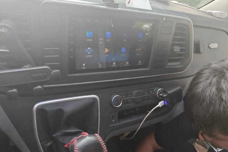 Used SAIC MAXUS Xintu V80  Audio And AC Panel
