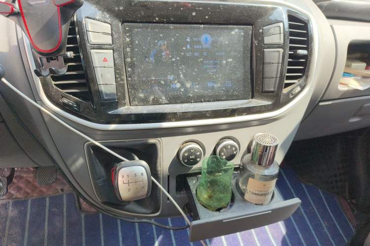 Used SAIC MAXUS Xintu V80  Audio And AC Panel
