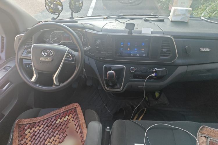 Used SAIC MAXUS Xintu V80  Center Console