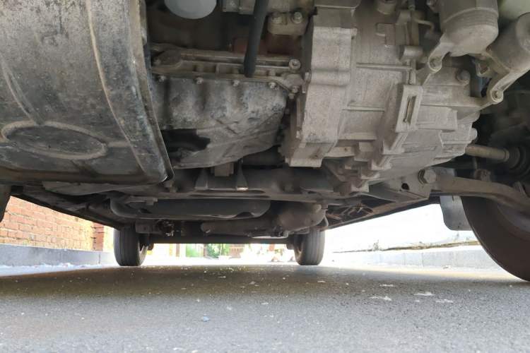 Used SAIC MAXUS Xintu V80  Chassis Front