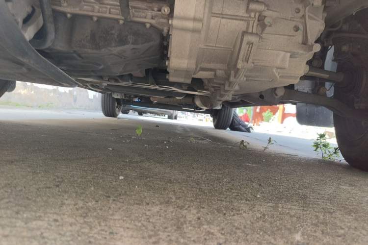 Used SAIC MAXUS Xintu V80  Chassis Front