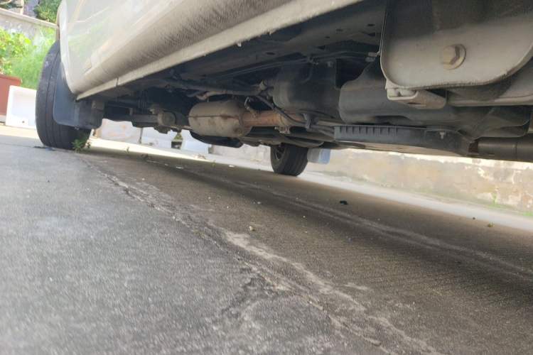 Used SAIC MAXUS Xintu V80  Chassis Front Left