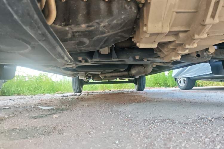 Used SAIC MAXUS Xintu V80  Chassis Front
