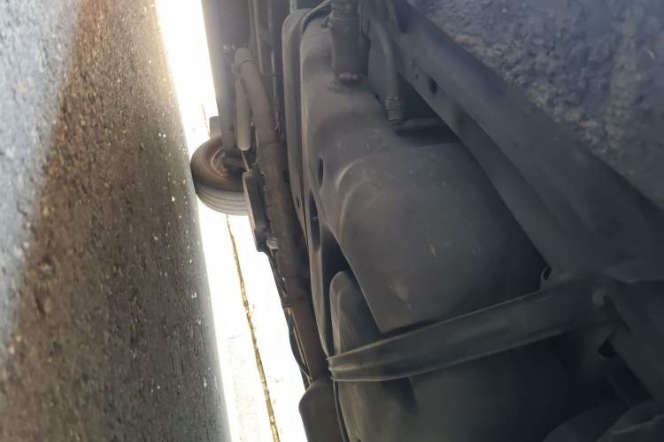 Used SAIC MAXUS Xintu V80  Chassis Front Right