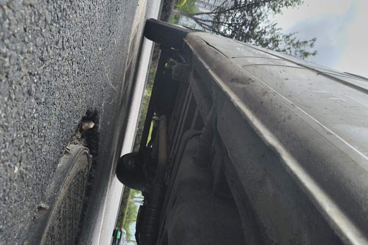 Used SAIC MAXUS Xintu V80  Chassis Front Right