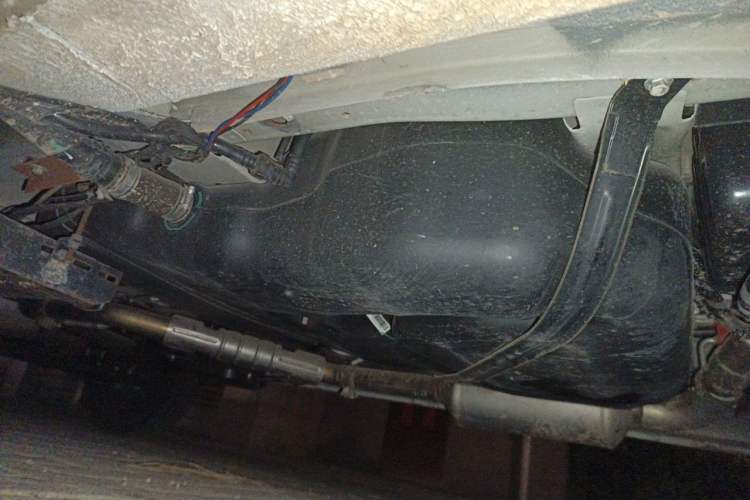 Used SAIC MAXUS Xintu V80  Chassis Front Right