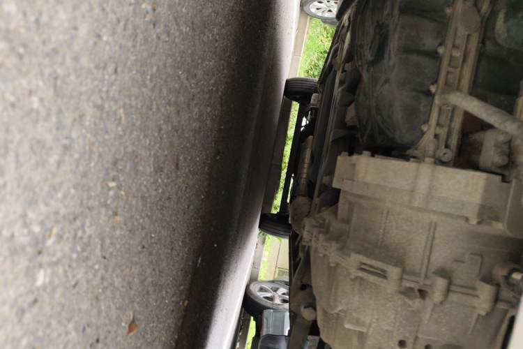 Used SAIC MAXUS Xintu V80  Chassis Front