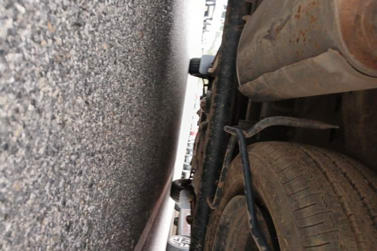 Used SAIC MAXUS Xintu V80  Chassis Rear