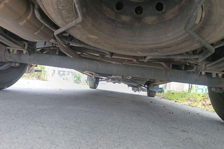 Used SAIC MAXUS Xintu V80  Chassis Rear