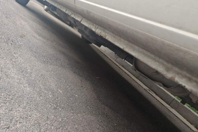 Used SAIC MAXUS Xintu V80  Chassis Rear Left