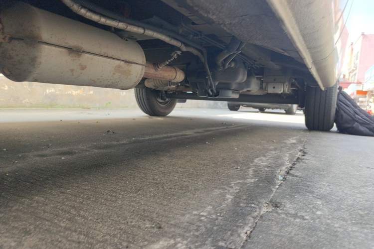 Used SAIC MAXUS Xintu V80  Chassis Rear Left
