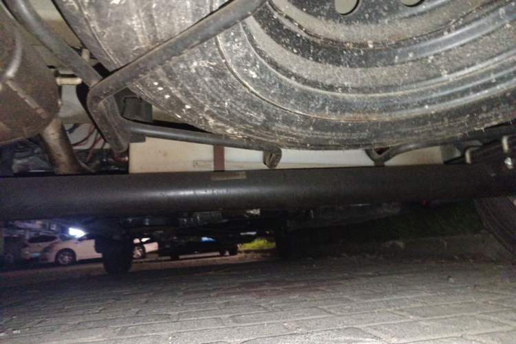 Used SAIC MAXUS Xintu V80  Chassis Rear