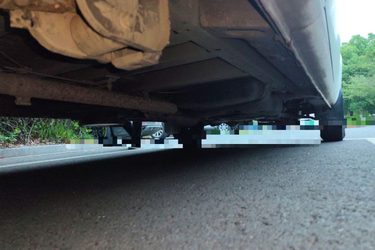 Used SAIC MAXUS Xintu V80  Chassis Rear Right