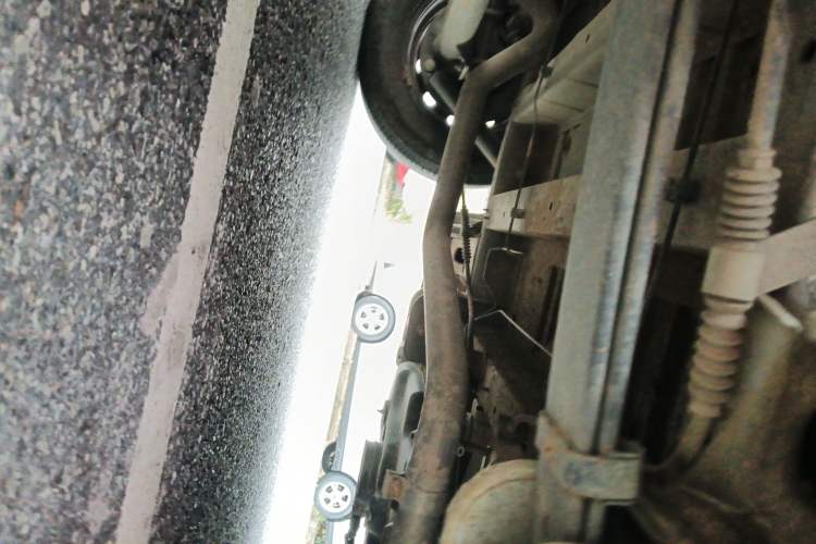 Used SAIC MAXUS Xintu V80  Chassis Rear Right