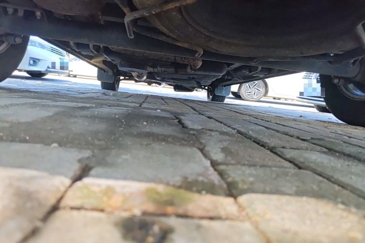 Used SAIC MAXUS Xintu V80  Chassis Rear