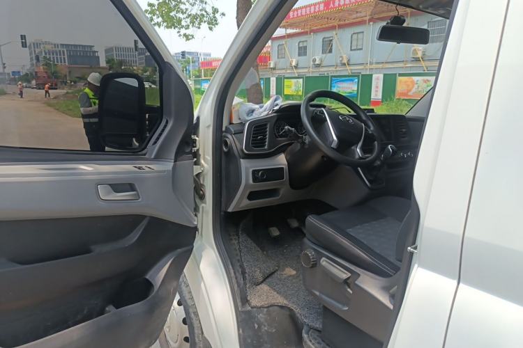 Used SAIC MAXUS Xintu V80  Driver Seat