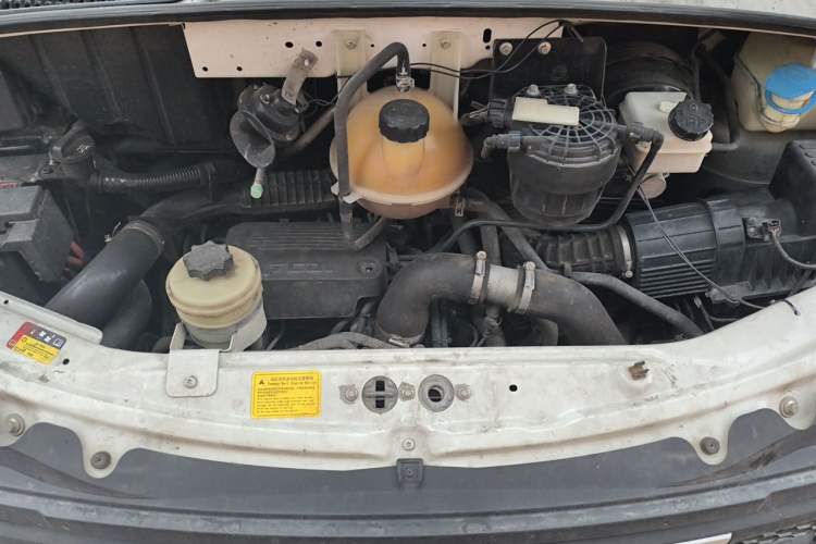 Used SAIC MAXUS Xintu V80  Engine Bay