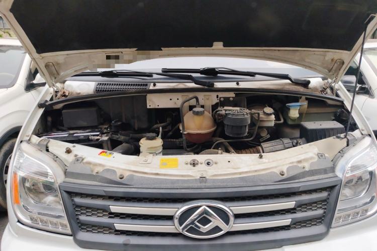 Used SAIC MAXUS Xintu V80  Engine Bay