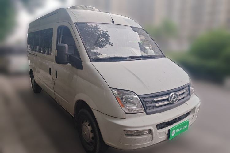 Used SAIC MAXUS Xintu V80  Front Right 45 Deg