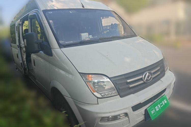 Used SAIC MAXUS Xintu V80  Front Right 45 Deg