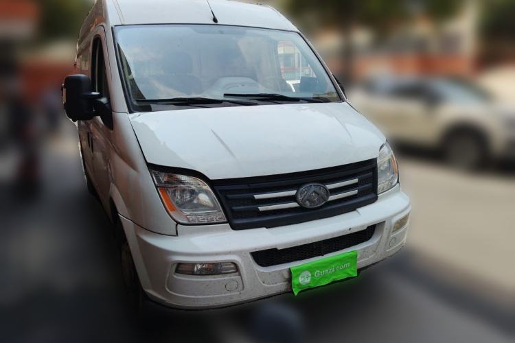Used SAIC MAXUS Xintu V80  Front Right 45 Deg