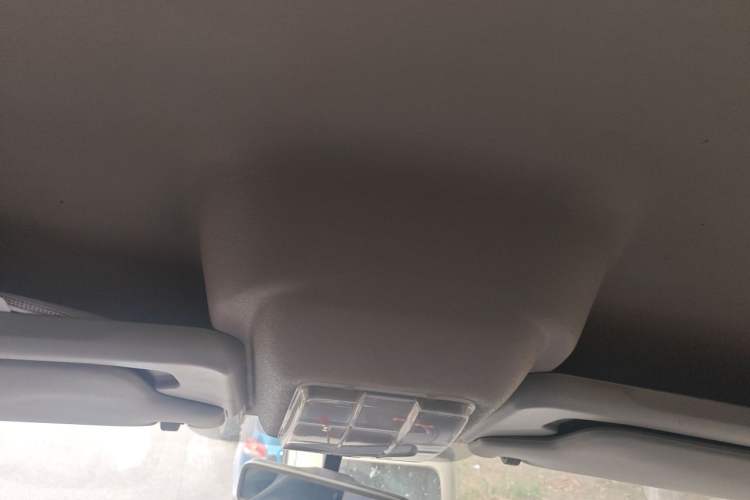 Used SAIC MAXUS Xintu V80  Headliner