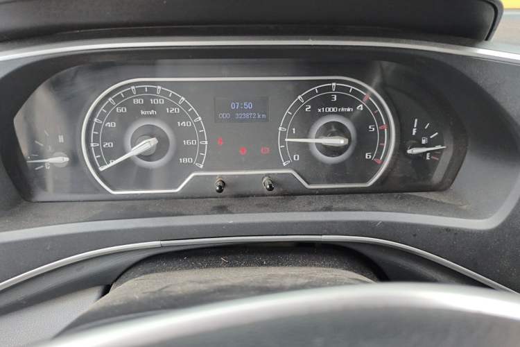 Used SAIC MAXUS Xintu V80  Instrument Cluster
