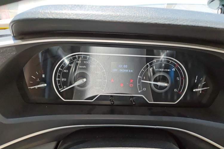Used SAIC MAXUS Xintu V80  Instrument Cluster