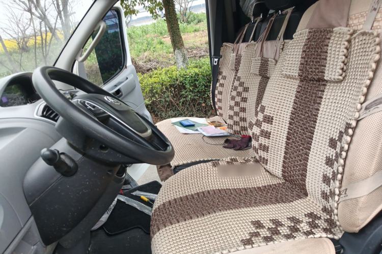 Used SAIC MAXUS Xintu V80  Left Front Seat