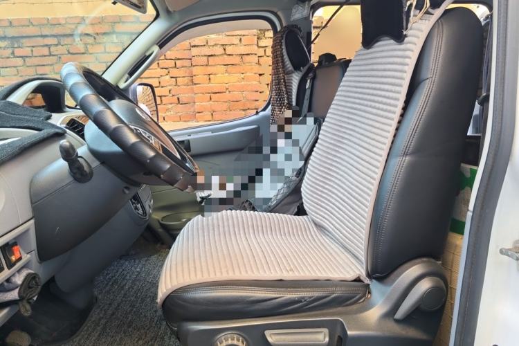 Used SAIC MAXUS Xintu V80  Left Front Seat
