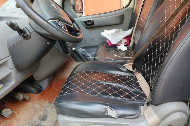 Used SAIC MAXUS Xintu V80  Left Front Seat