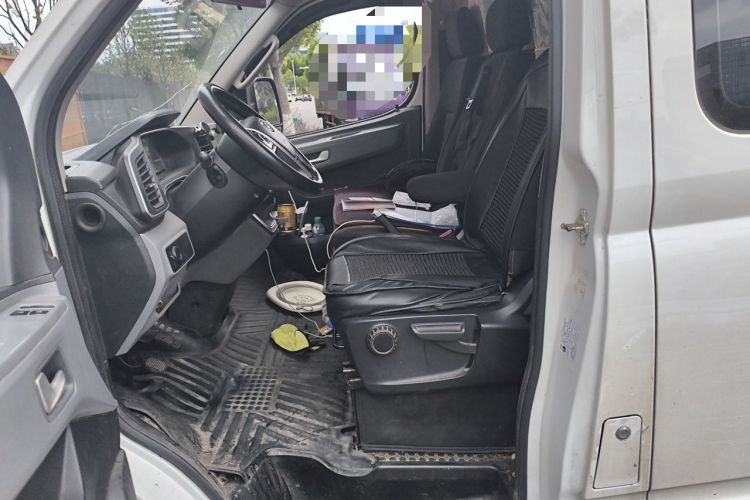 Used SAIC MAXUS Xintu V80  Left Front Seat