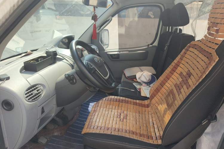 Used SAIC MAXUS Xintu V80  Left Front Seat