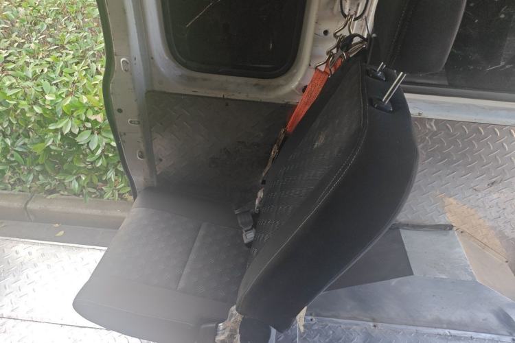 Used SAIC MAXUS Xintu V80  Left Rear Seat
