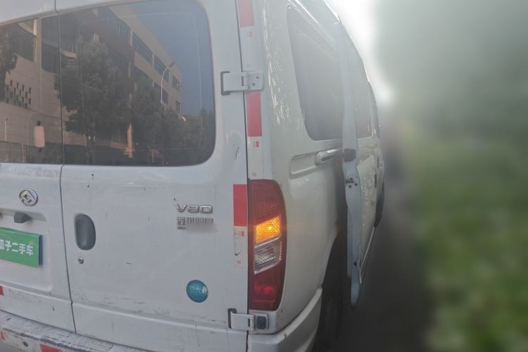 Used SAIC MAXUS Xintu V80  Rear Right 45 Deg