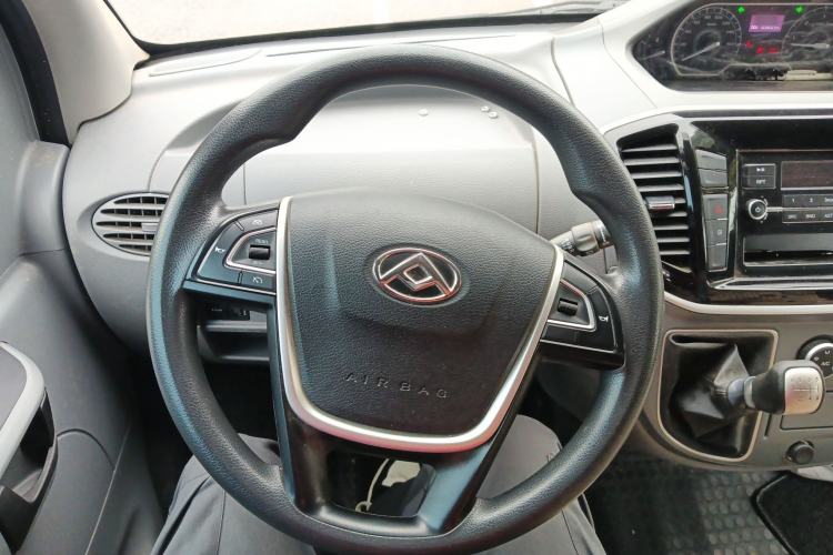 Used SAIC MAXUS Xintu V80  Steering Wheel