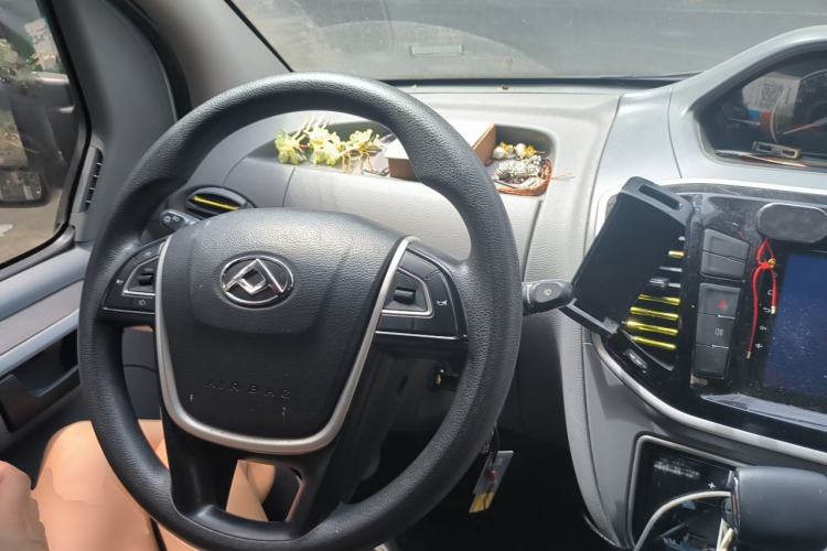 Used SAIC MAXUS Xintu V80  Steering Wheel